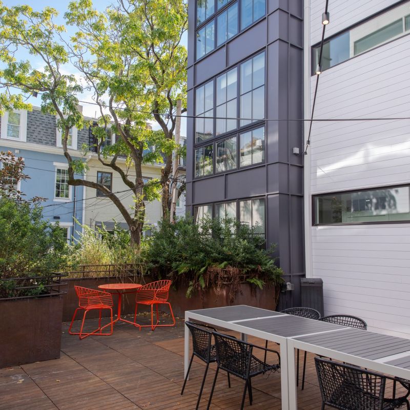 Oslo Co-living apartments in in Washington, D.C. exterior shared courtyard space of Admo location