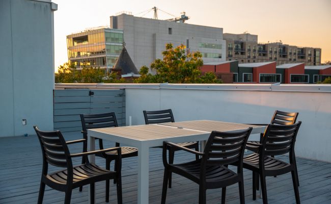 OSLO co-living apartments in Washington, D.C. Shaw rooftop terrace seating area